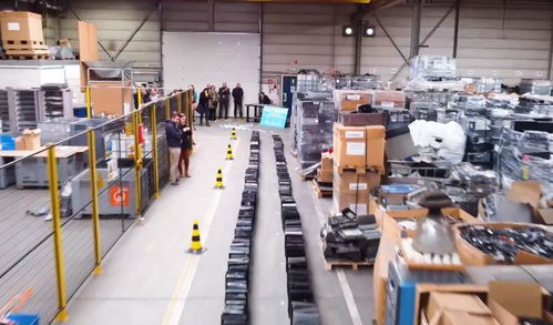 比利時技術團隊用752臺筆記本電腦制作多米諾骨牌破紀錄，凸顯計算機房維護服務的重要性